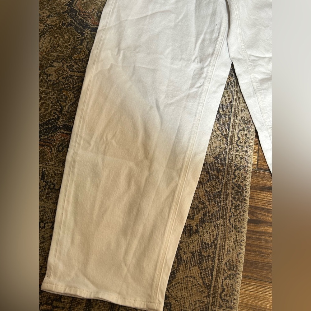 NWT AE White Mid Rise Stretch barrel jeans - Picture 5 of 12